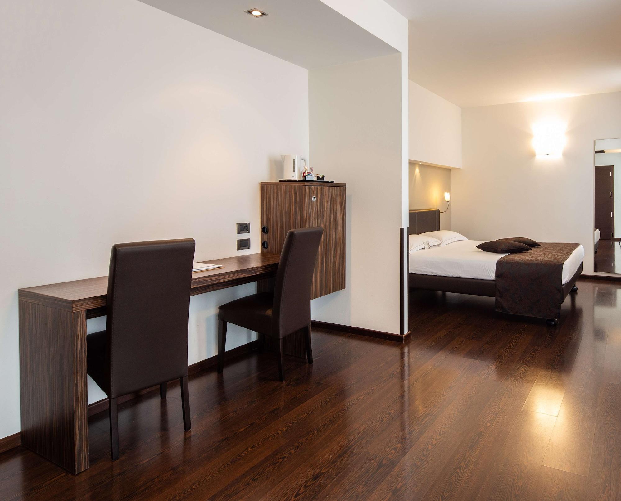 Hotel Western Biri