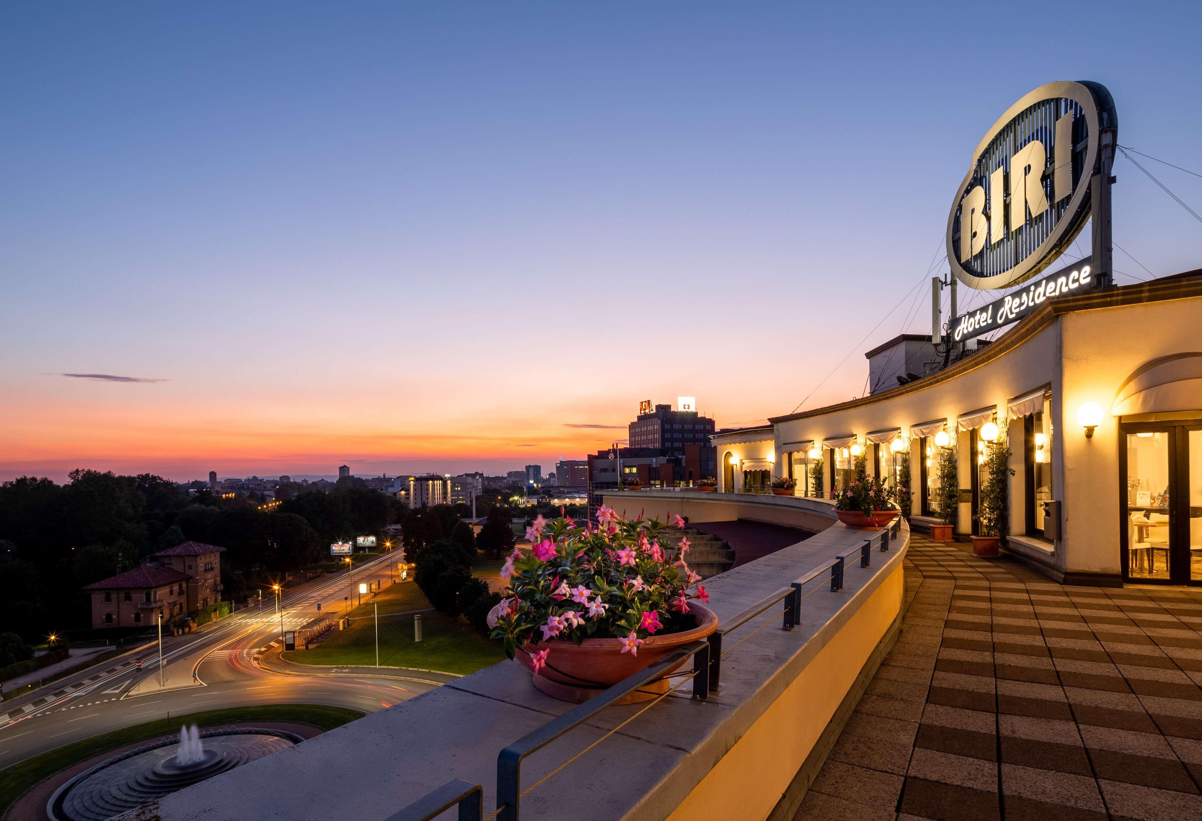Western Biri Hotel