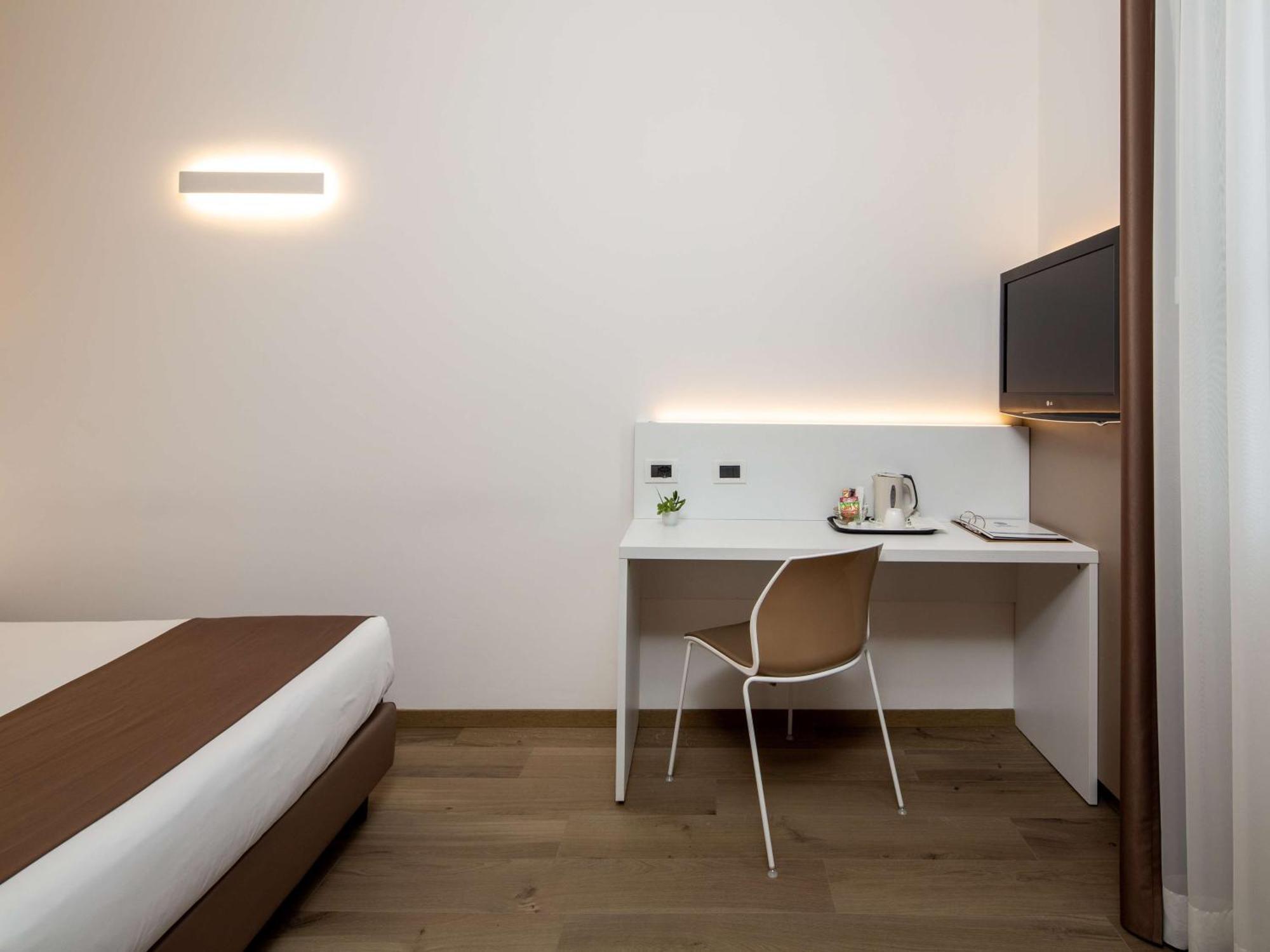 Hotel Western Biri